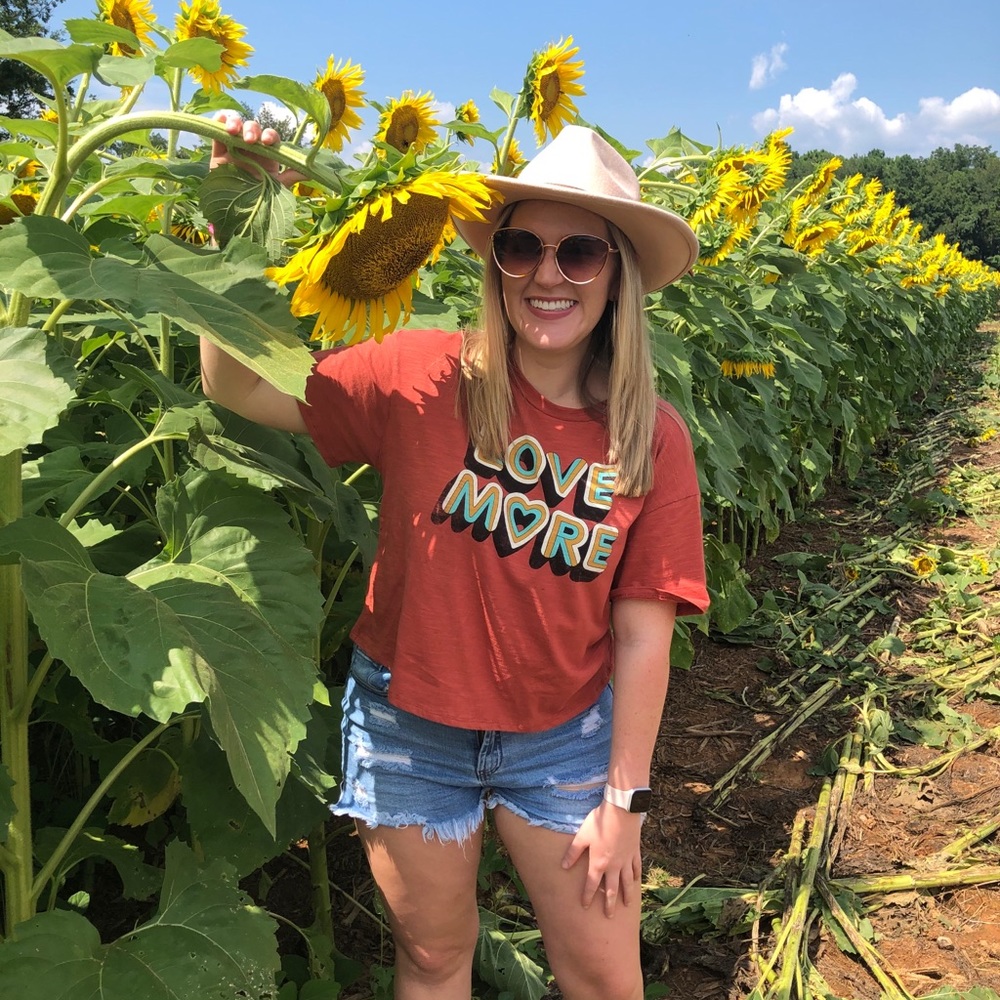 Meet your Posher, Delaney